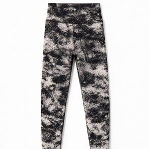 Lululemon | High-Rise 25" Inseam Leggings | Size 8 | White & Black Printed